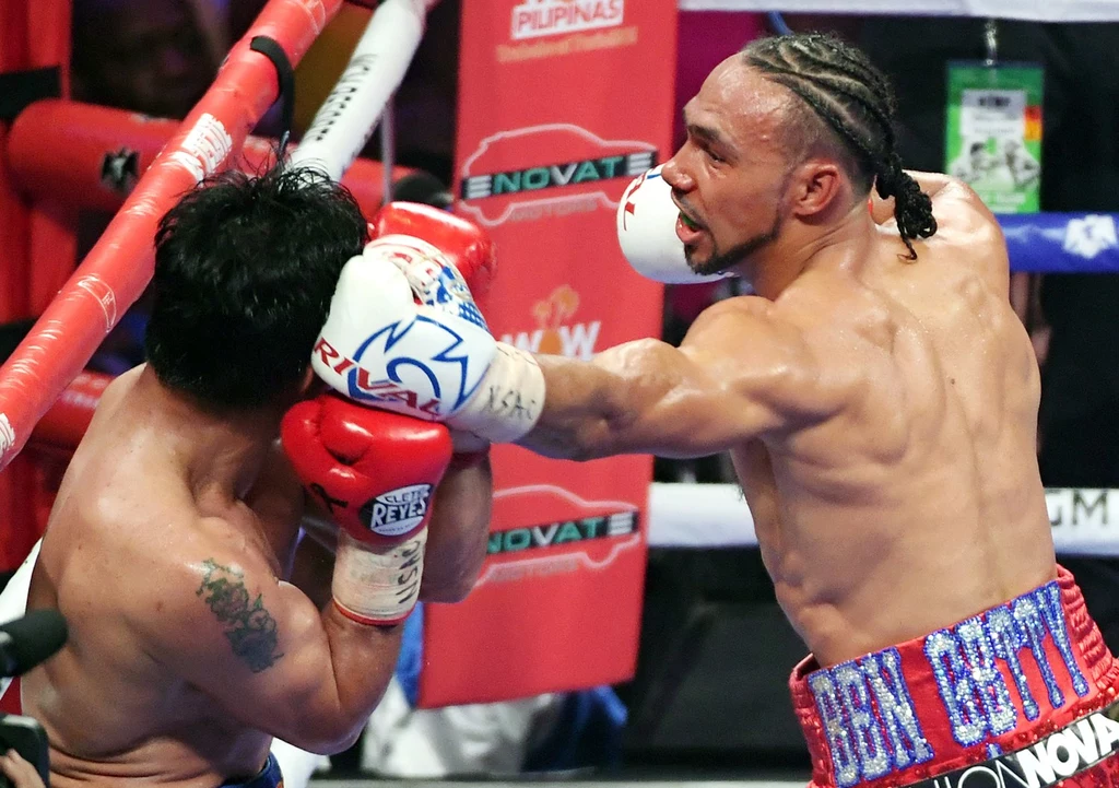 Keith Thurman (z prawej) w pojedynku Mannym Pacquiao Keith Thurman (z prawej) w pojedynku Mannym Pacquiao