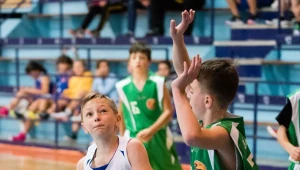 W krakowskiej "setce" zaczynają przygodę z koszykówką