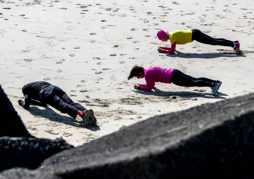 Młode osoby pod specjalnym nadzorem