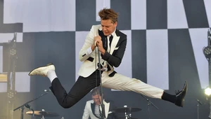 Pelle Almqvist (The Hives) zakażony koronawirusem. Nagrał film dla fanów