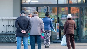 Godziny w sklepach dla seniorów są do zmiany