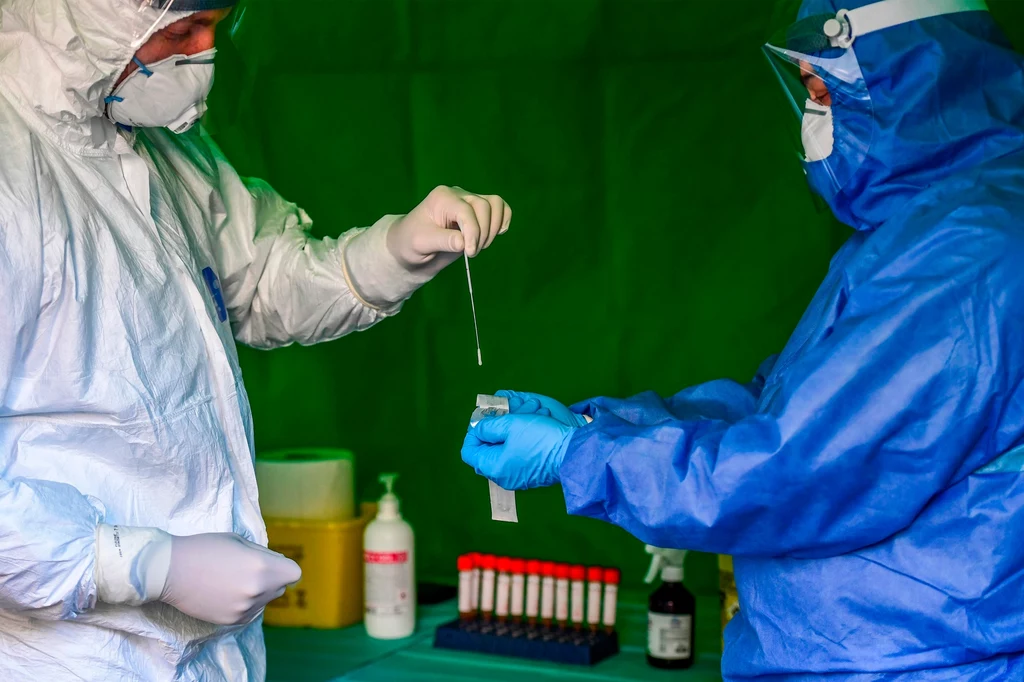 Prace nad testami na obecność koronawirusa są prowadzone w różnych krajach Prace nad testami na obecność koronawirusa są prowadzone w różnych krajach