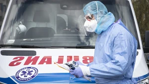 Lekarz w stroju ochronnym, zdjęcie ilustracyjne