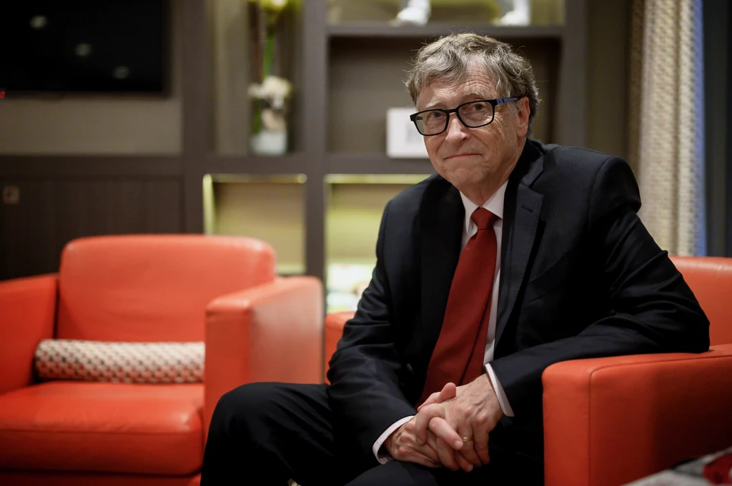 Bill Gates zainwestuje w fabryki produkujące szczepionkę na COVID-19