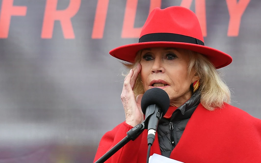 Jane Fonda od kilku lat apeluje do polityków o wdrożenie rozwiązań mających wspomóc ekologów w walce o "dobry klimat" 