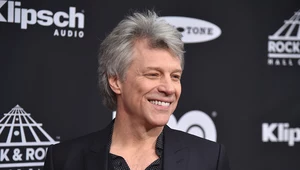 Jon Bon Jovi na zmywaku. Tak pomaga podczas pandemii koronawirusa 