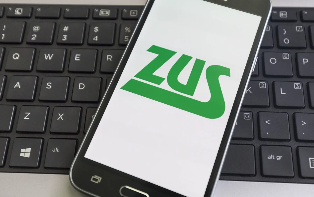 Przedsiębiorcy złożyli do ZUS już pół miliona elektronicznych wniosków o pomoc w ramach tarczy antykryzysowej.