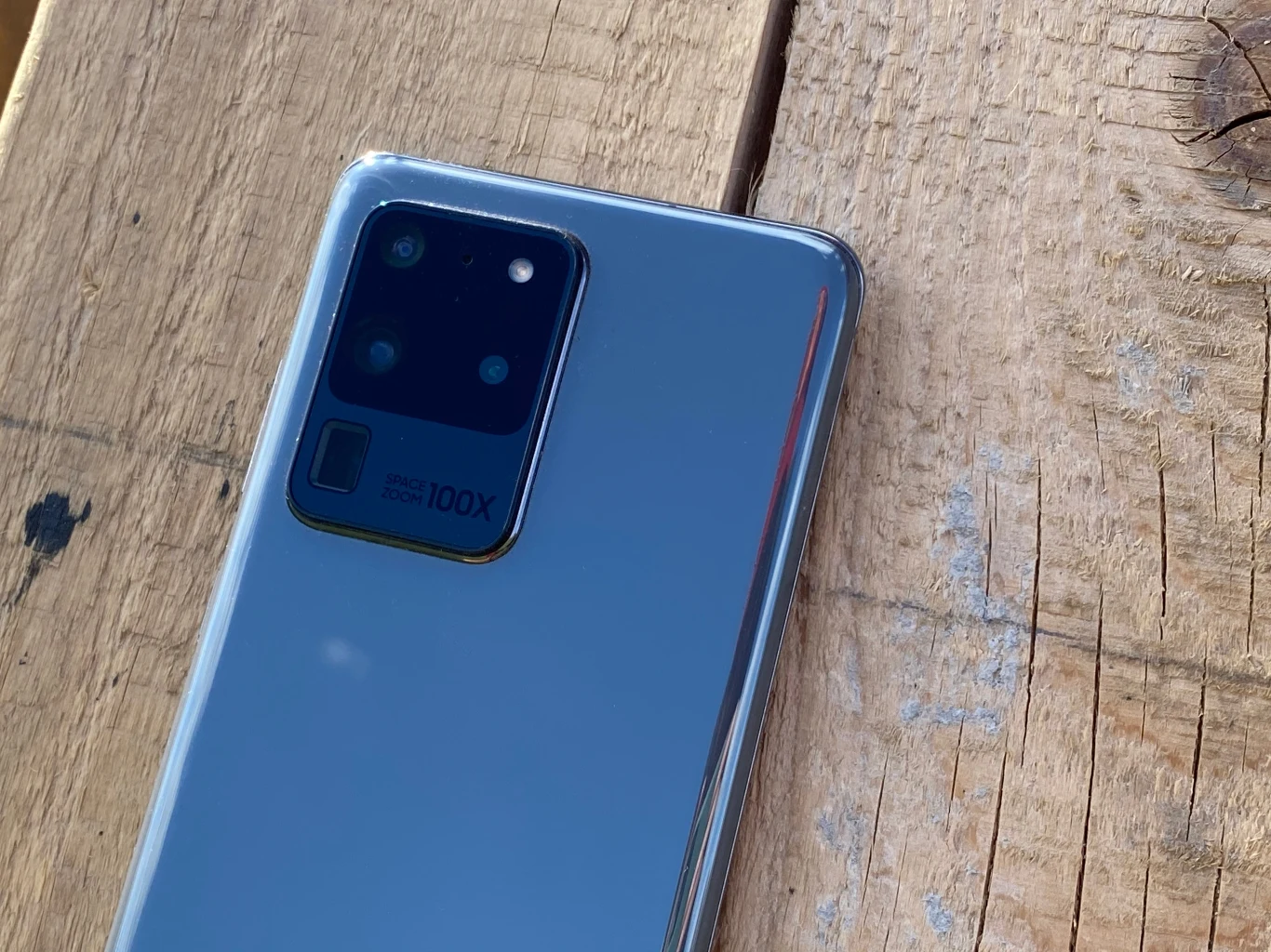 Samsung może przygotowywać nową strategię dotyczącą swoich flagowców Samsung może przygotowywać nową strategię dotyczącą swoich flagowców