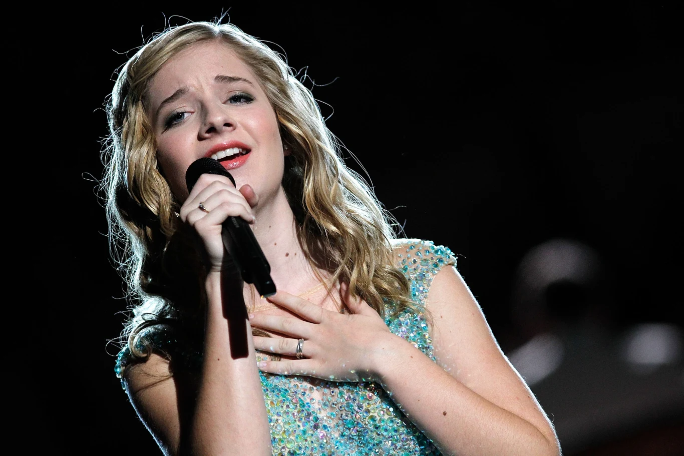 Kolejne wydawnictwo Evancho – EP-ka "O Holy Night" ukazała się w 2010 roku i zadebiutowała na Billboardzie na drugim miejscu, rozchodząc się w nakładzie ponad 1,1 miliona egzemplarzy.