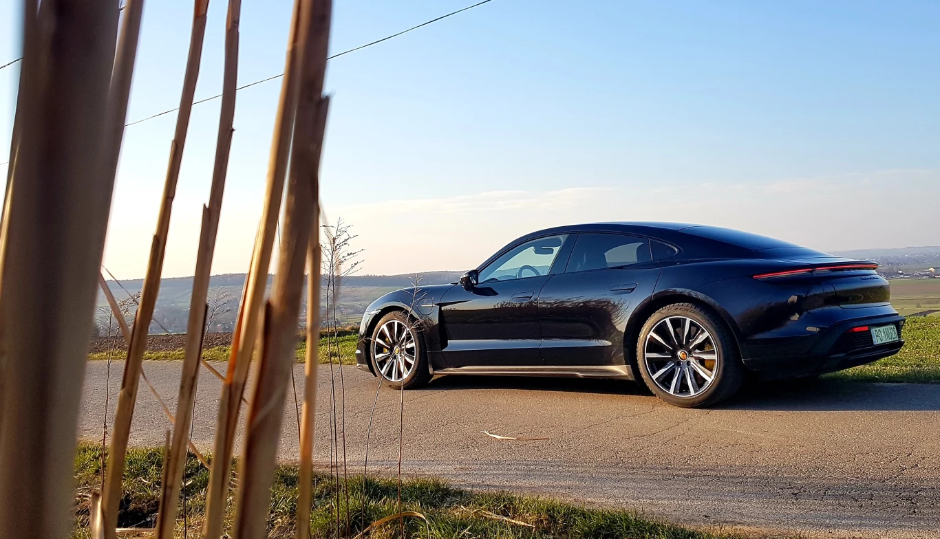 Porsche Taycan Porsche Taycan
