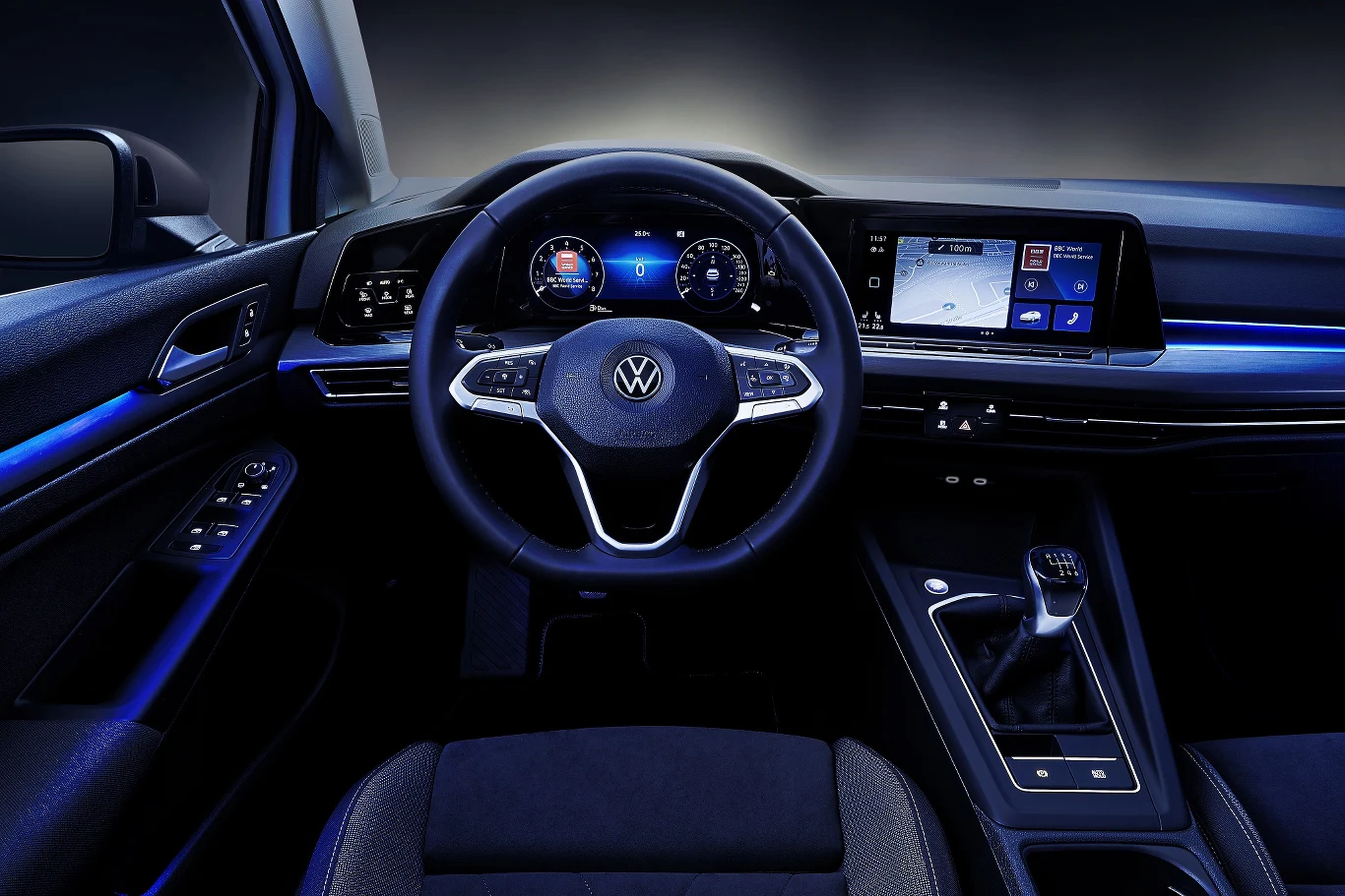 Nowy Volkswagen Golfa wyposażony jest w szereg nowoczesnych systemów łączności