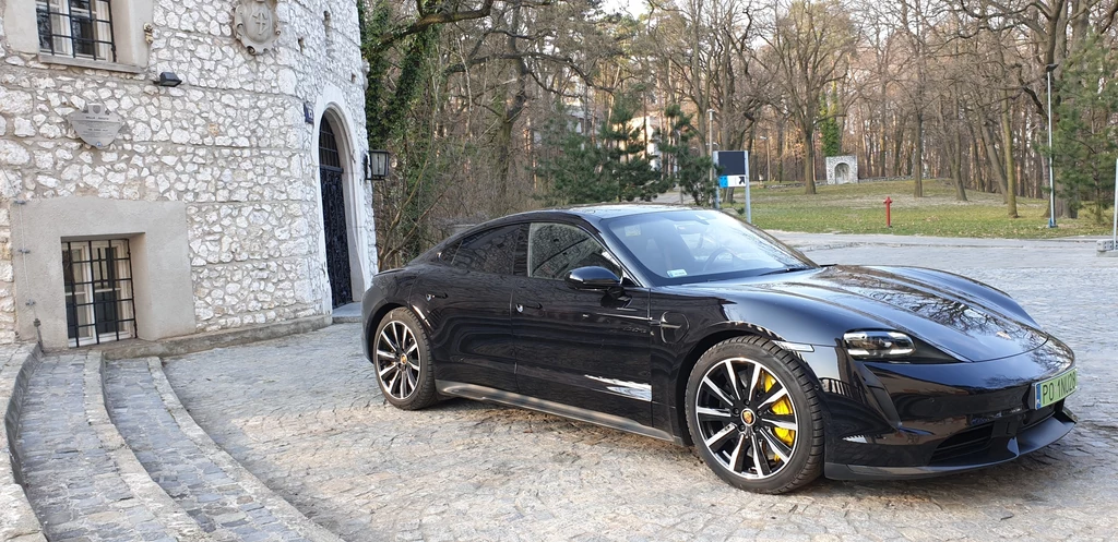 Porsche Taycan