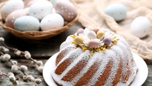 ​Taka babka będzie miłą odmianą na Wielkanoc. Jest puszysta i smakuje obłędnie
