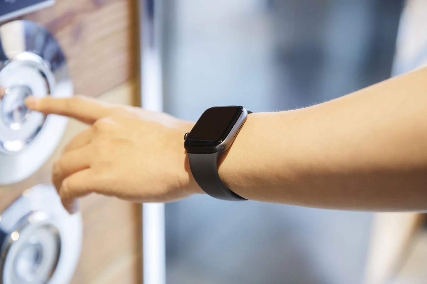 Czy inteligentny zegarek może być niespodziewanym sojusznikiem w redukcji rozprzestrzeniania się pandemii? Czy inteligentny zegarek może być niespodziewanym sojusznikiem w redukcji rozprzestrzeniania się pandemii?