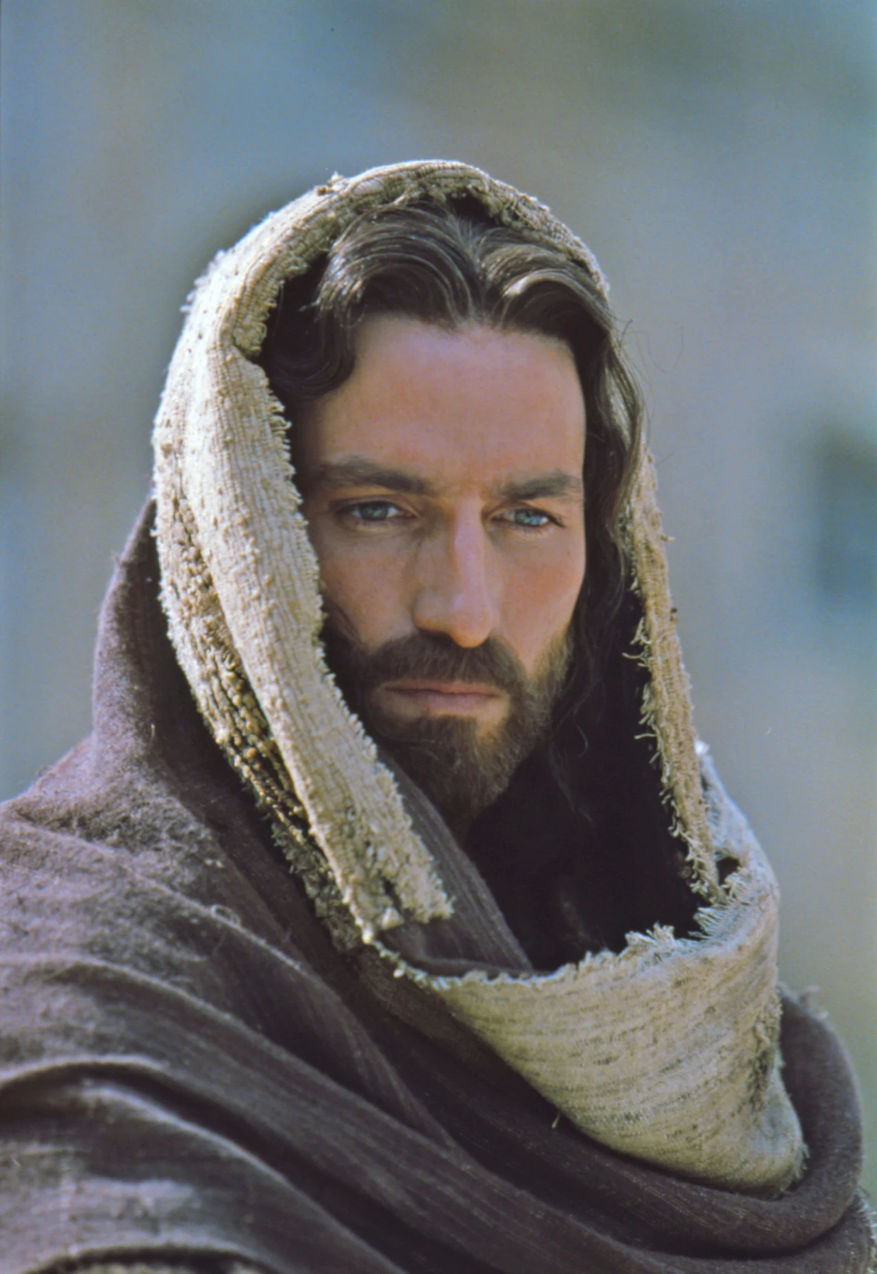 Charakteryzacja Jima Caviezela trwała ponad 10 godzin. Warunki pogodowe często nie pozwalały na kręcenie kolejnych scen. Aby nie musieć po raz kolejny przechodzić całego procesu następnego dnia, aktor chodził spać w pełnej charakteryzacji.