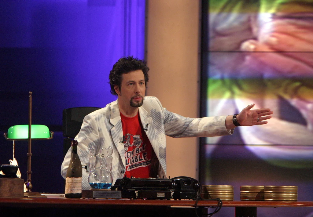 Szymon Majewski w telewizyjnym show "Mamy Cię" Szymon Majewski w telewizyjnym show "Mamy Cię"