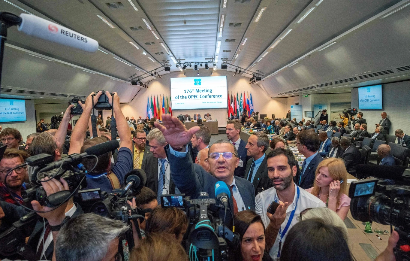 Konferencja OPEC z lipca 2019 roku, zdjęcie ilustracyjne Konferencja OPEC z lipca 2019 roku, zdjęcie ilustracyjne