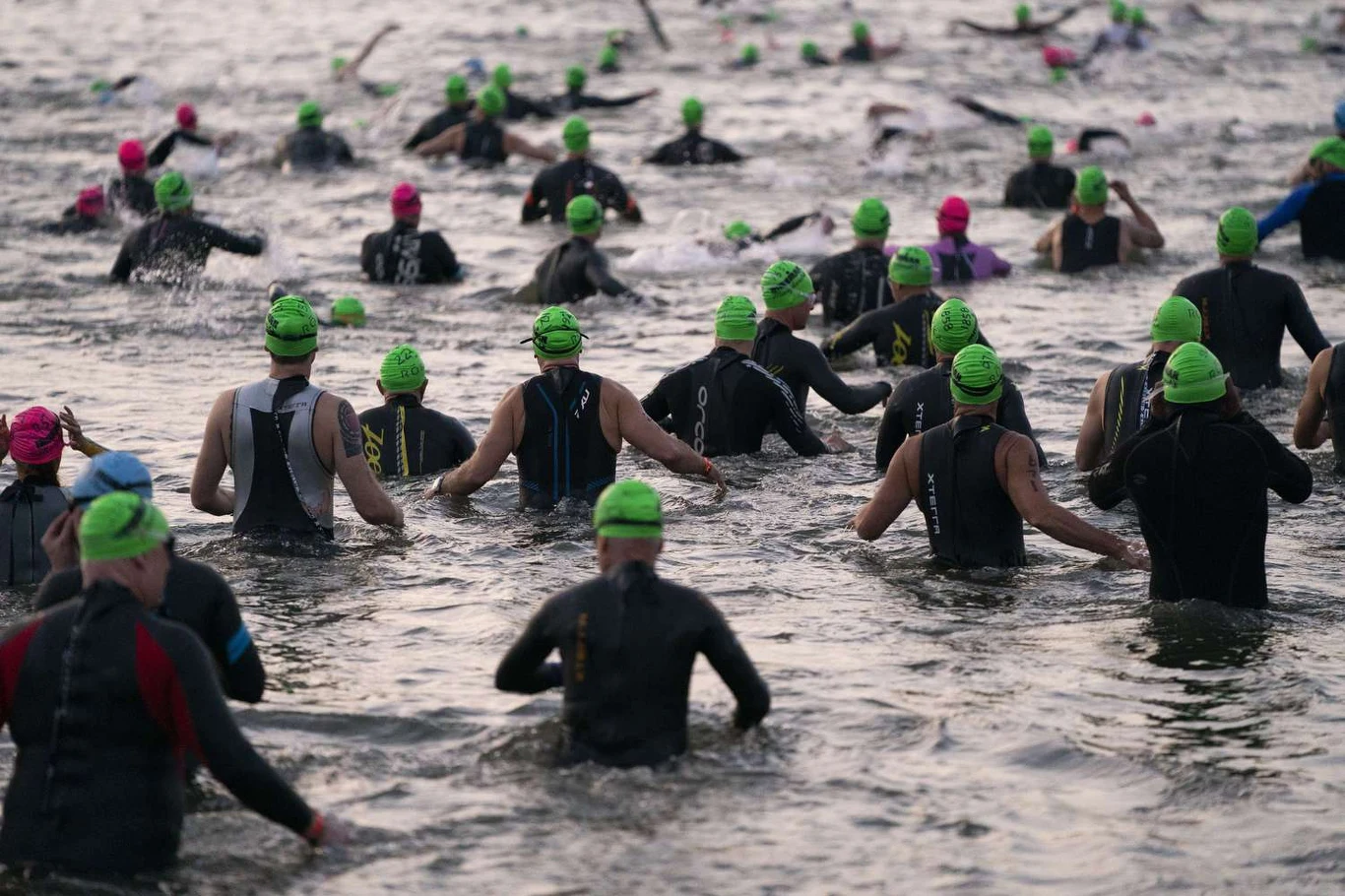 Na triathlon składa się m.in. pływanie Na triathlon składa się m.in. pływanie