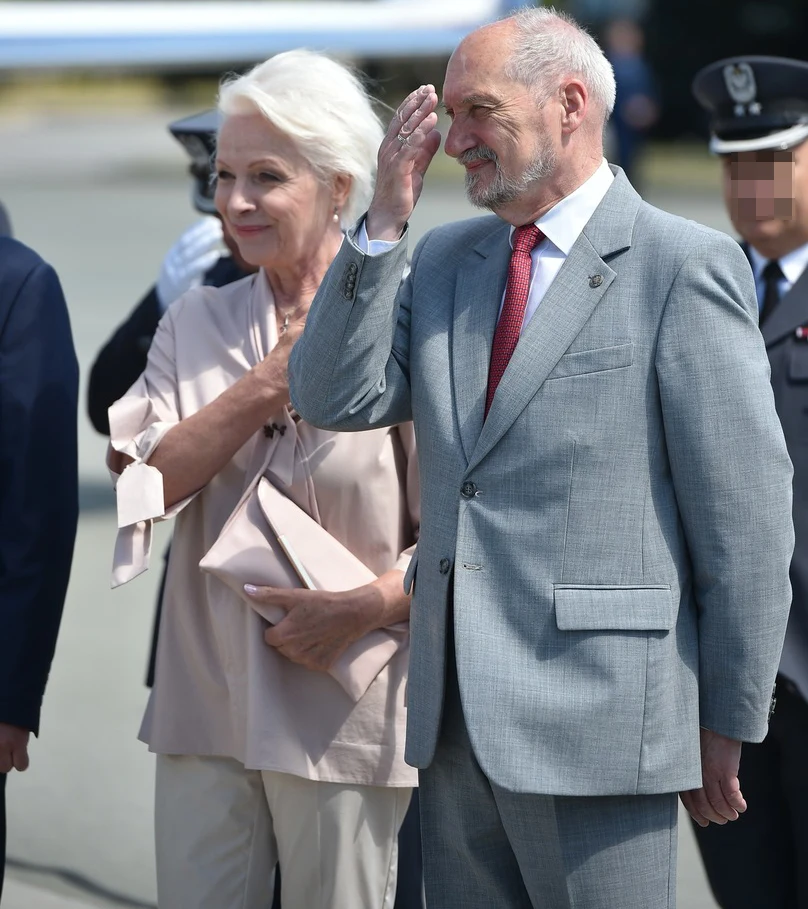 Halina Łabonarska w towarzystwie Antoniego Macierewicza Halina Łabonarska w towarzystwie Antoniego Macierewicza