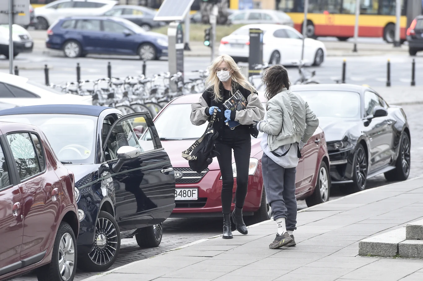 Agnieszka Woźniak-Starak w drodze do pracy