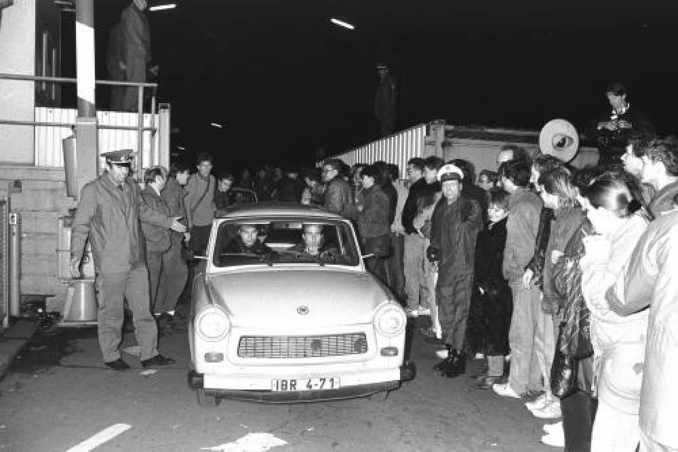 Po upadku muru berlińskiego wschodni Niemcy gremialnie ruszyli na zachód. Jak to wcześniej czynili Polacy