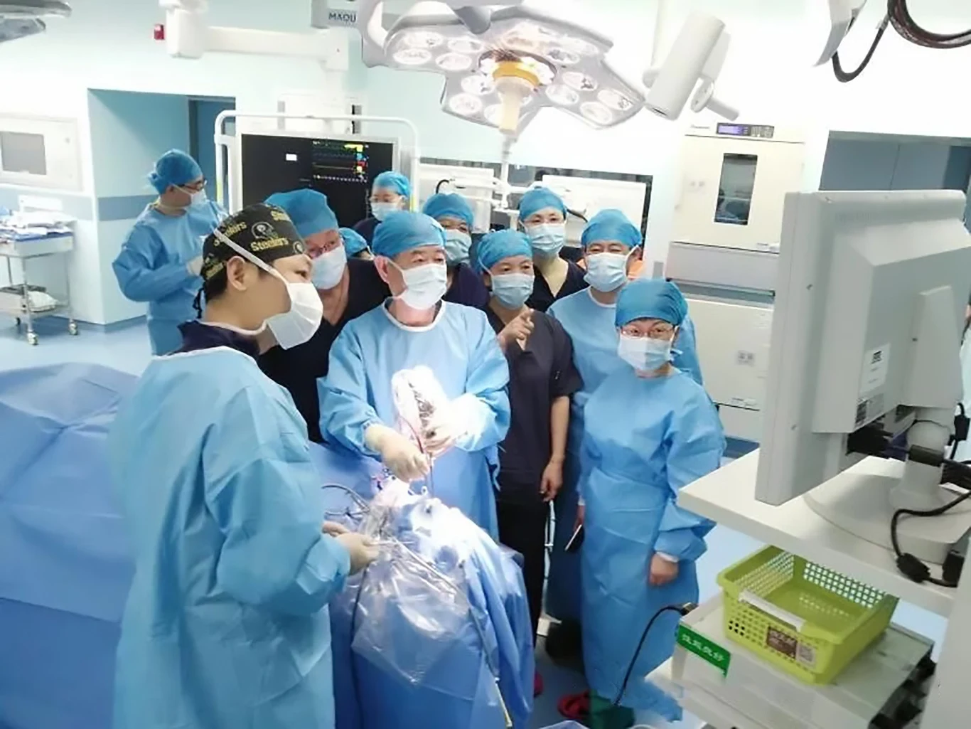 Dopiero trzecie spotkanie okazało się skuteczne. W marcu 2020 roku lekarze odwiedzający wieś zamieszkałą przez Duorijie (hrabstwo Haiyan w północno-zachodniej prowincji Qinghai) postanowili mu nieodpłatnie pomóc. Ze względu na ograniczenia lokalnych szpitali, zaoferowali mu leczenie w odległym o ponad 1800 kilometrów - Shandong First Medical University w Jinan.