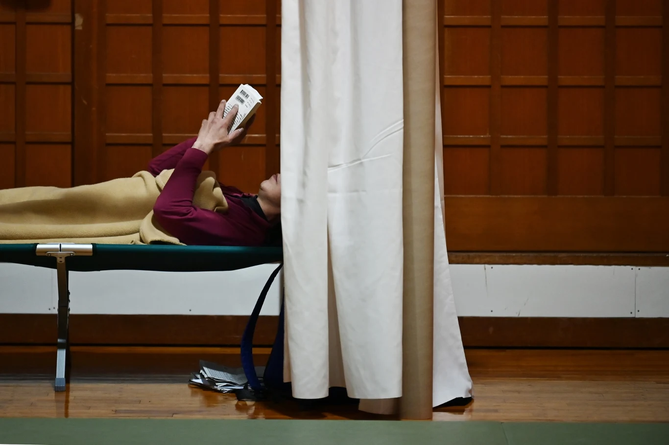 Według szacunków w Kraju Kwitnącej Wiśni "bez dachu" mogło zostać kilka tysięcy osób