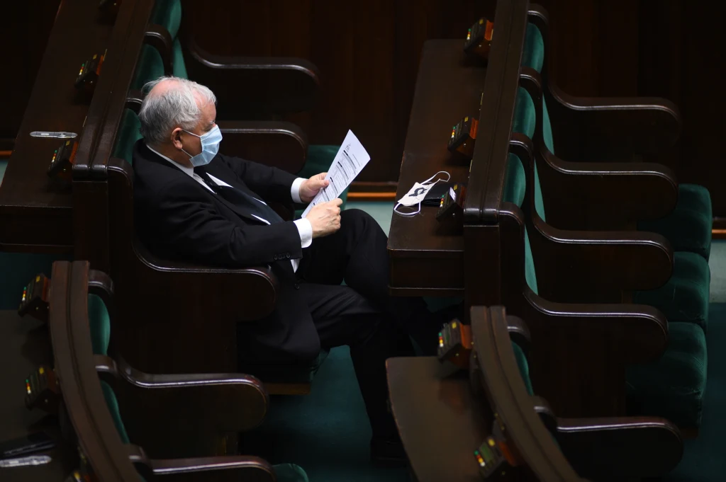 Jarosław Kaczyński w Sejmie w dniu 16 kwietnia 2020 roku Jarosław Kaczyński w Sejmie w dniu 16 kwietnia 2020 roku