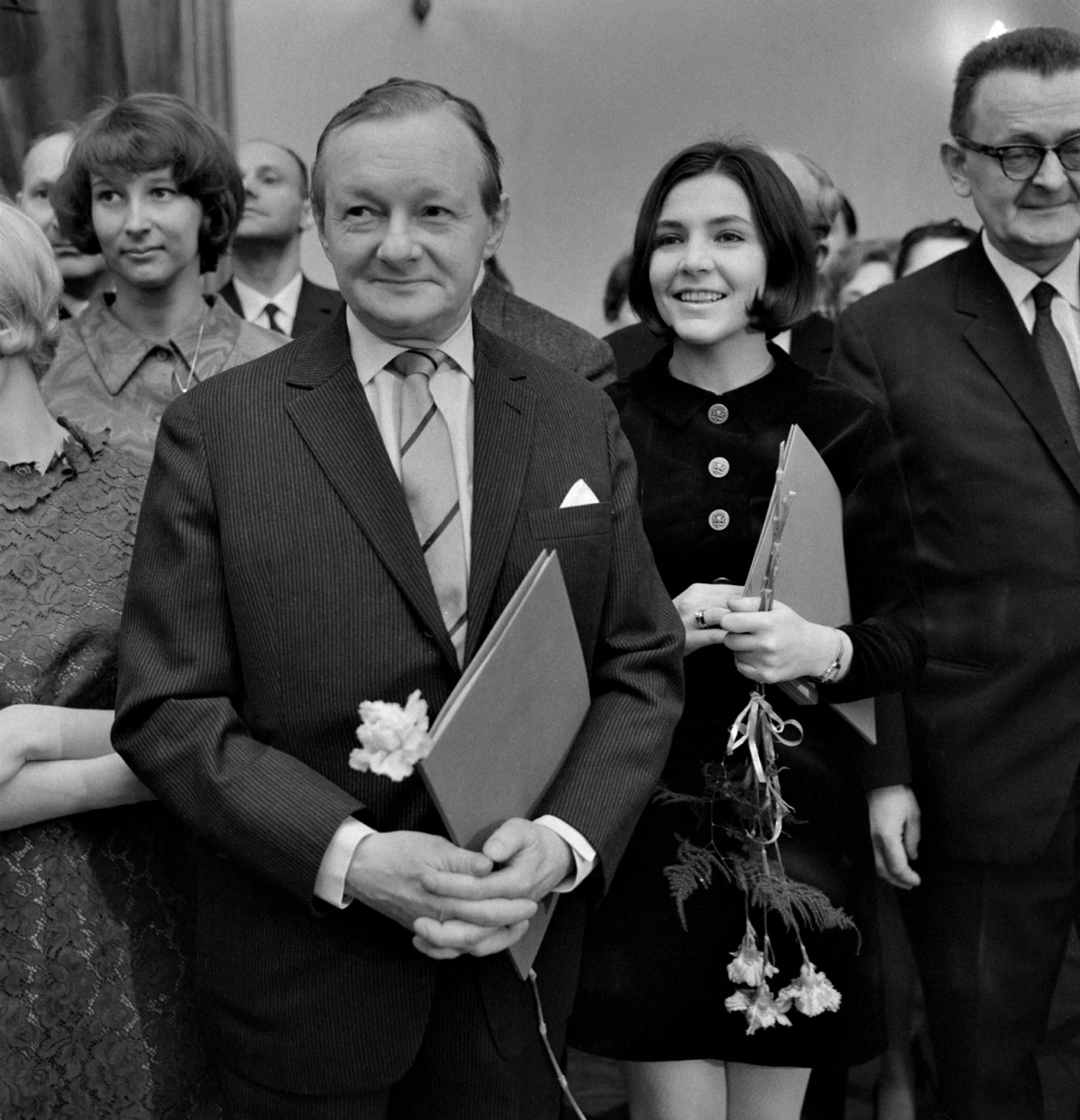 Marta Lipińska ma na koncie wiele wyróżnień. W 1967 roku otrzymała Złoty Ekran za tytułową rolę w "Tani" Aleksieja Arbuzowa oraz kreację Wiery w "Miesiącu na wsi" Iwana Turgieniewa.

W latach 1969-70 była laureatką Srebrnej Maski - nagrody w plebiscycie czytelników „Expressu Wieczornego", z kolei w 2005 roku uhonorowano ją  Wielkiem Splendorem – wyróżnieniem za wybitne role w Teatrze Polskiego Radia.

Została również odznaczona państwowymi wyróżnieniami: Krzyżem Oficerskim Orderu Odrodzenia Polski (za wybitne zasługi dla kultury polskiej)  oraz Złotym Medalem „Zasłużony Kulturze Gloria Artis”.