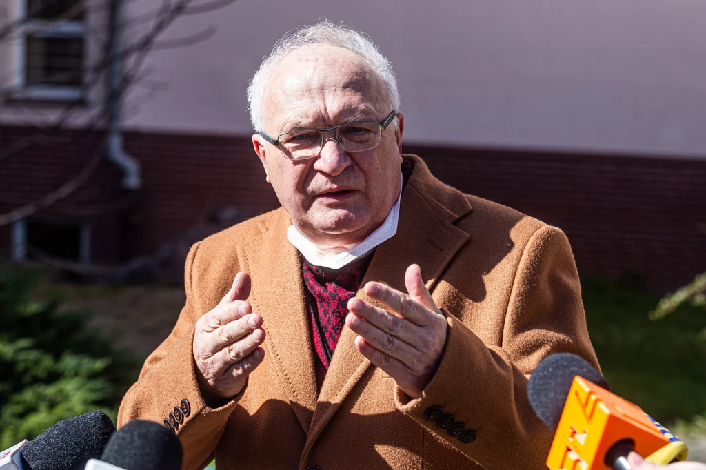 Prof. dr hab. med. Krzysztof Simon Prof. dr hab. med. Krzysztof Simon