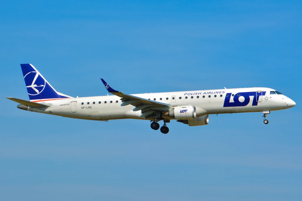 W tym tygodniu Polskie Linie Lotnicze LOT ogłoszą plan odmrażania pasażerskich połączeń lotniczych