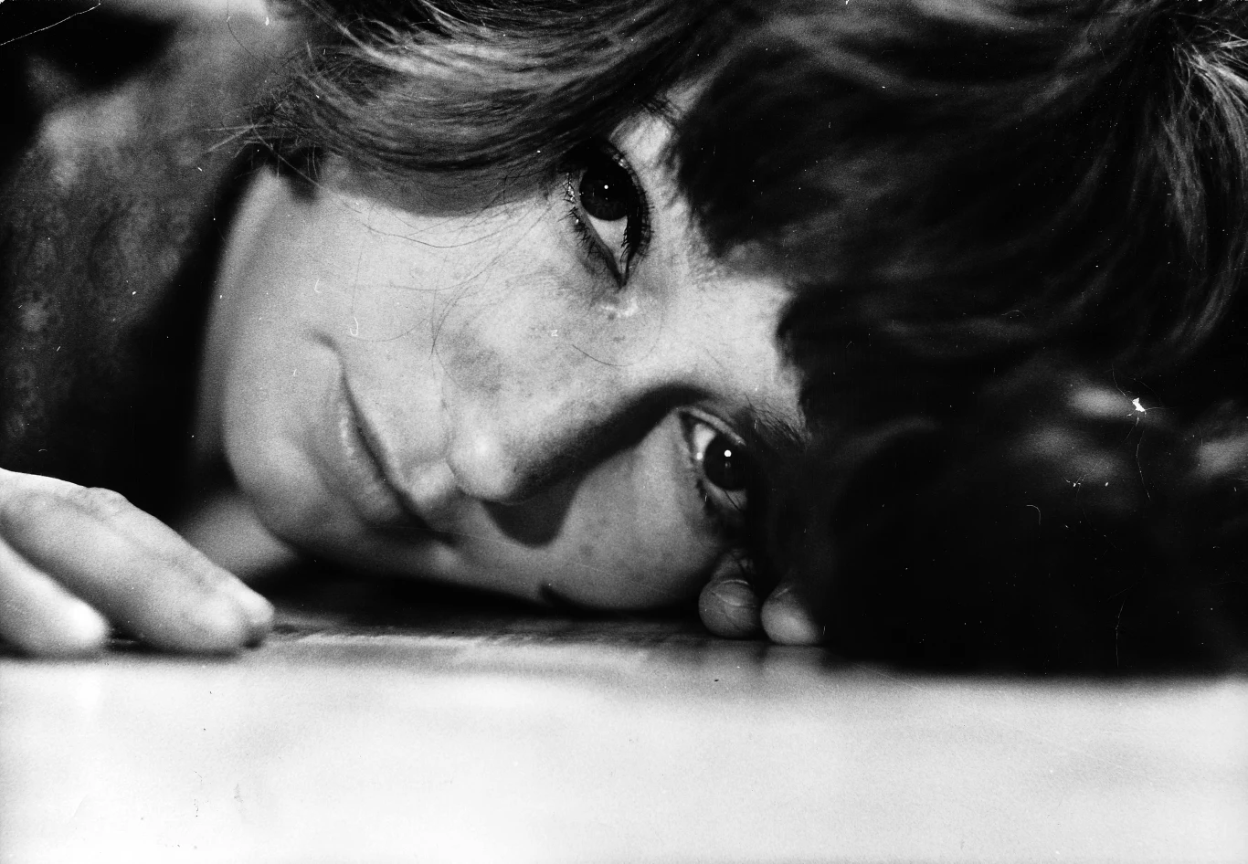 Po świetnie zagranej roli Marilyn Monroe w sztuce Artura Millera "Po upadku" często nazywano ją "polską Monroe". Później, ze względu na charyzmę i talent, porównywano ją do Zbigniewa Cybulskiego.

Na zdjęciu: Kadr z filmu "Niekochana" w reżyserii Janusza Nasfetera (1965)