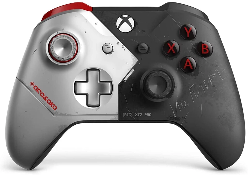 Tym razem ofiarą takiego zabiegu padł nowy kontroler do konsoli Xbox X, który okazuje się być limitowaną edycją dedykowaną nadchodzącej grze Cyberpunk 2077. Oczywiście wiedzieliśmy, ze CD Projekt RED i Microsoft łączą dobre relacje, nie bez przyczyny przecież polskie studio prezentowało swoją nową grę podczas konferencji giganta z Redmond, ale oferta w kanadyjskiej wersji sklepu Amazon była zaskoczeniem dla większości z nas. / fot. Amazon