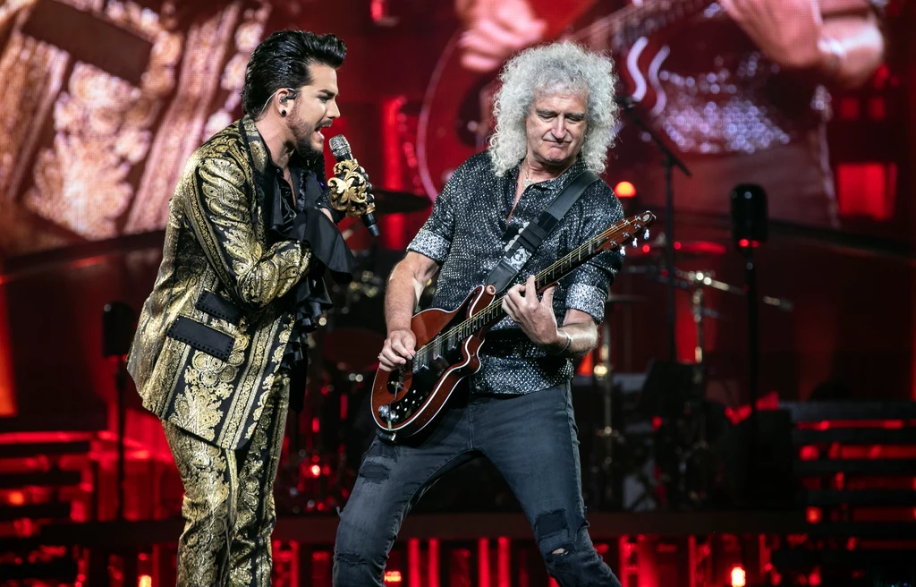 Adam Lambert i Brian May (Queen + Adam Lambert) w akcji