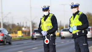 Śląskie: Mężczyzna złamał kwarantannę. Wpadł na jeździe autem po pijanemu (zdj. ilustracyjne)