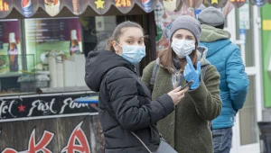 Ulice Kijowa w marcu br. Ukraińcy chcą już wrócić do Polski do pracy