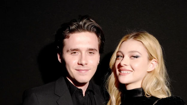 Na fotografii: Brooklyn Beckham i Nicola Peltz na Paris Fashion Week