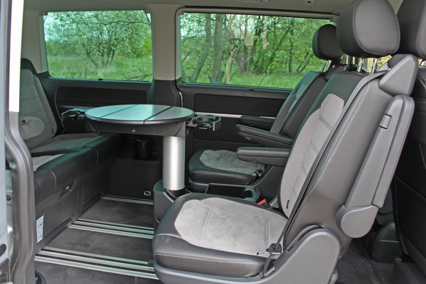 Volkswagen Multivan Cruise Volkswagen Multivan Cruise