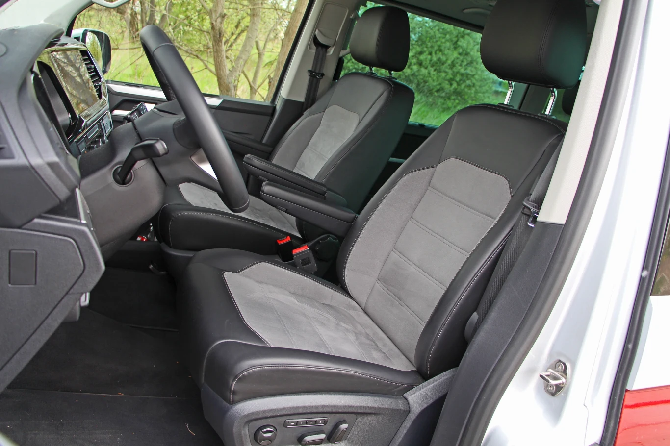 Volkswagen Multivan Cruise Volkswagen Multivan Cruise