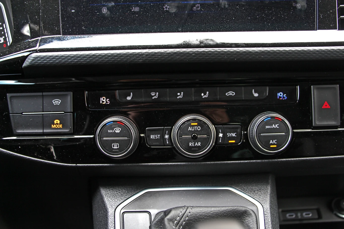 Volkswagen Multivan Cruise Volkswagen Multivan Cruise