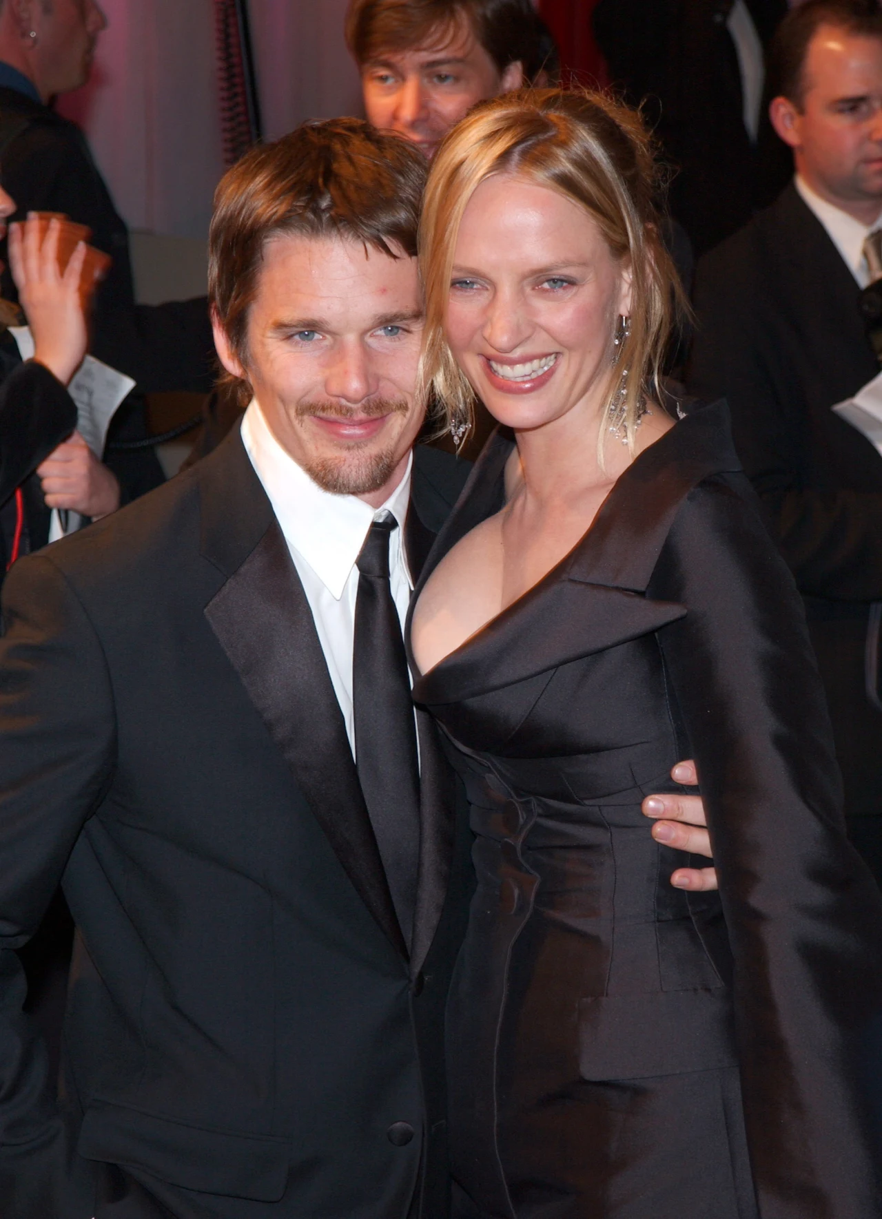 Prywatnie Uma Thurman jest dwukrotną rozwódką. W latach 1990-92 była żoną angielskiego aktora Gary'ego Oldmana, a w okresie 1998-2005 pozostawała w związku małżeńskim z gwiazdorem Hollywood Ethanem Hawkiem (razem zagrali m.in. w filmie "Gattaca - szok przyszłości"), któremu urodziła dwoje dzieci, córkę Mayę i syna Levona. W 2012 roku aktorka urodziła trzecie dziecko - córkę Rosalind, której ojcem jest finansista Arpad Busson.