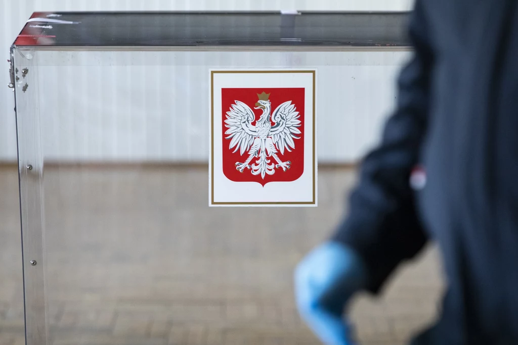 Urna wyborcza, zdjęcie ilustracyjne