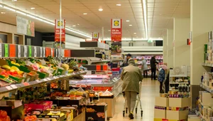 UOKiK przygląda się "wojnie cenowej" pomiędzy Biedronką a Lidlem
