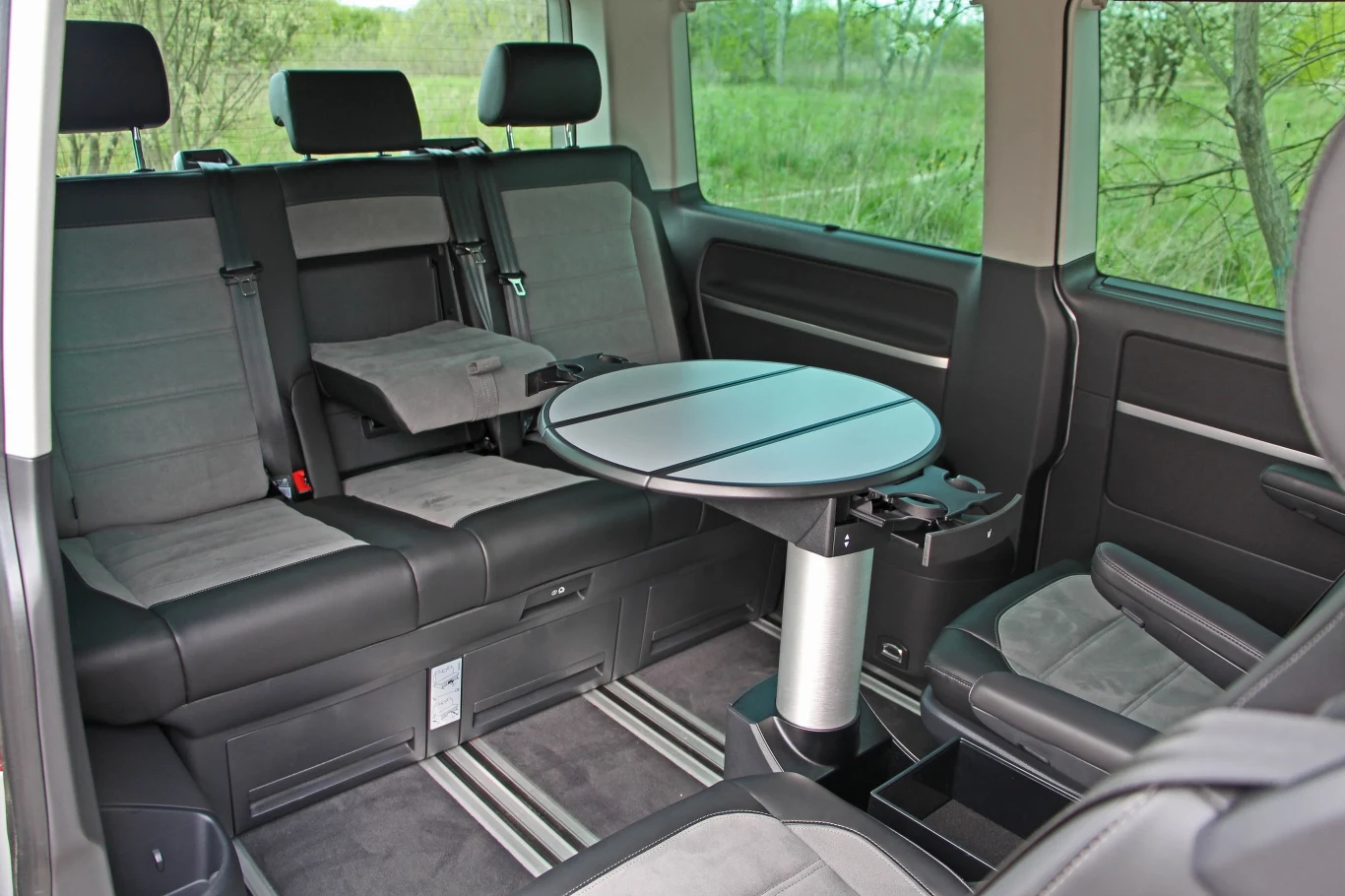 Volkswagen Multivan Cruise Volkswagen Multivan Cruise