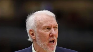 Trener San Antoni Gregg Popovich w meczu z Chicago Bulls