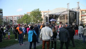 Publiczność podczas koncertu Kasi Kowalskiej w Ciechanowie