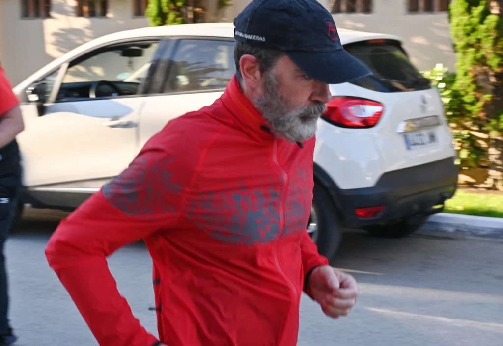 A wam, jak się podoba Antonio Banderas w takim wydaniu? A wam, jak się podoba Antonio Banderas w takim wydaniu?