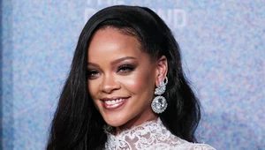 Rihanna pozuje w transparentnej bieliźnie