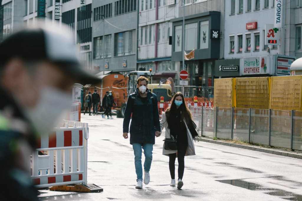 Dusseldorf, Niemcy, 2 maja 2020, pandemia koronawirusa