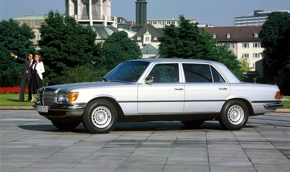 Mercedes 450 SEL 6.9